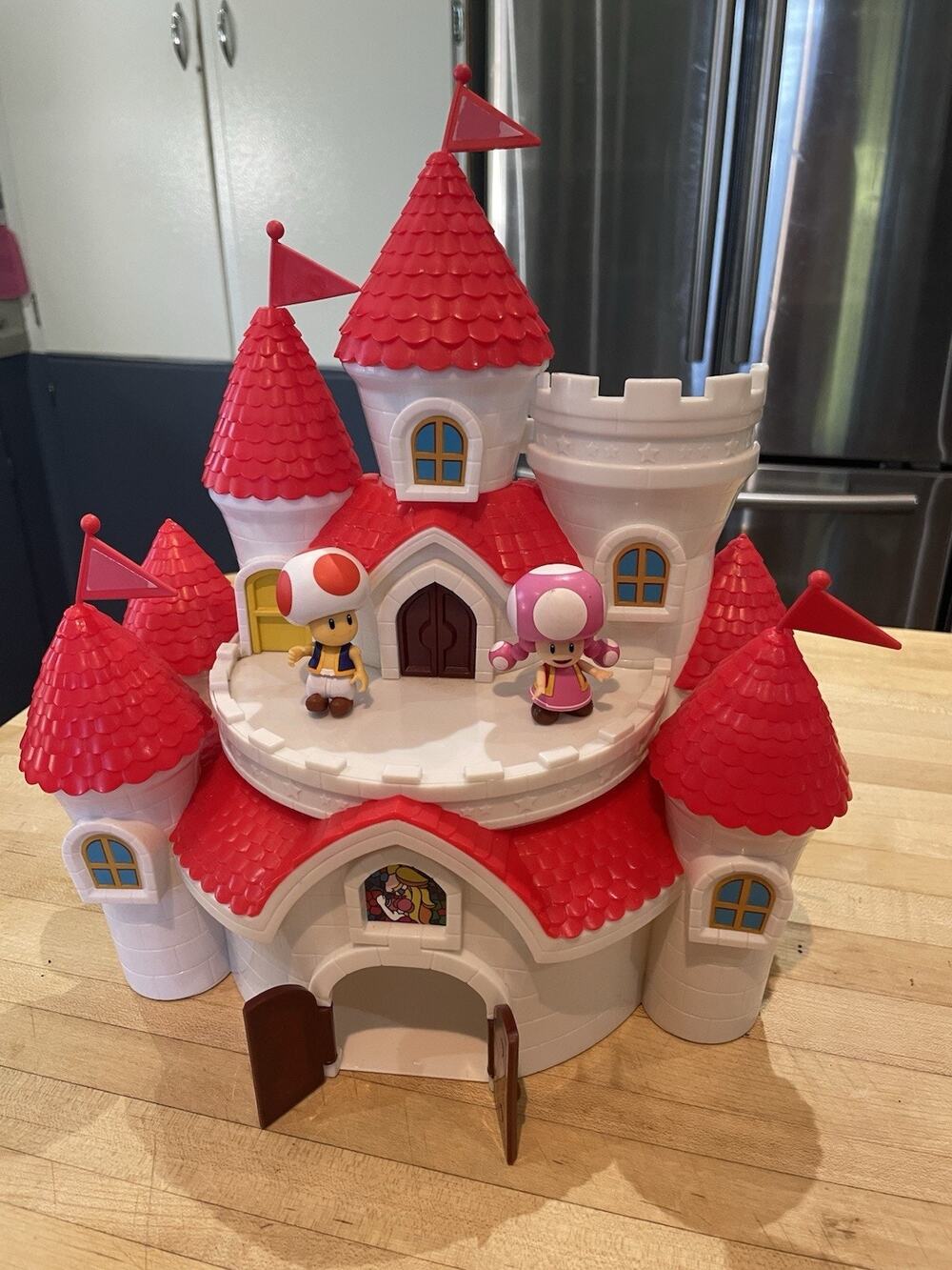 2017 World of Nintendo Deluxe Princess Peach Castle W Jakks Toad Figures